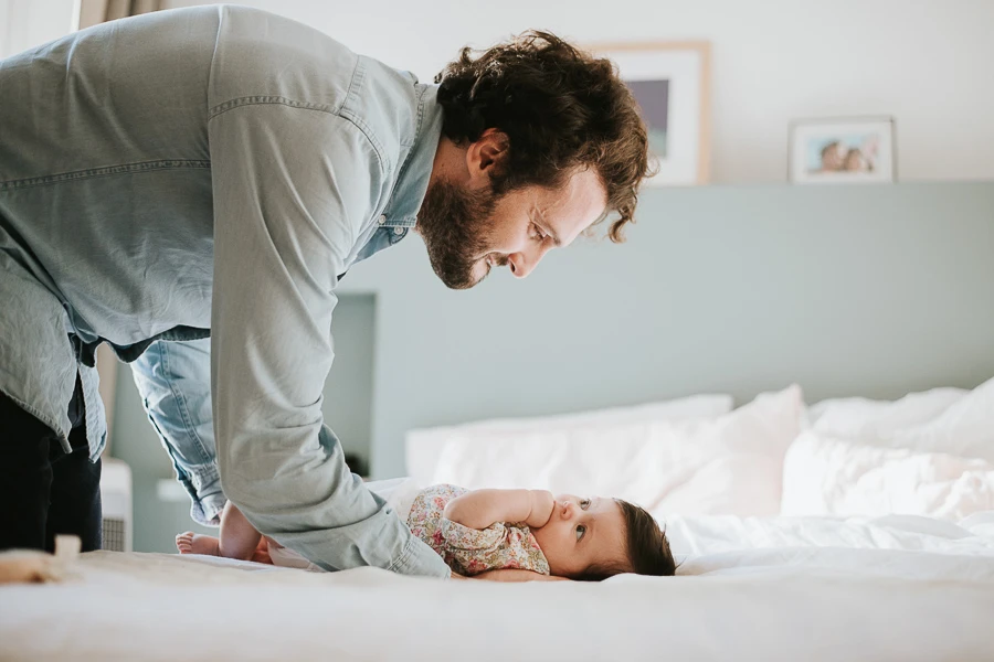 Photographe de nouveau-né à domicile Paris